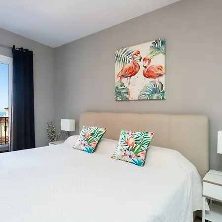 Del Duque Villa Chayofa